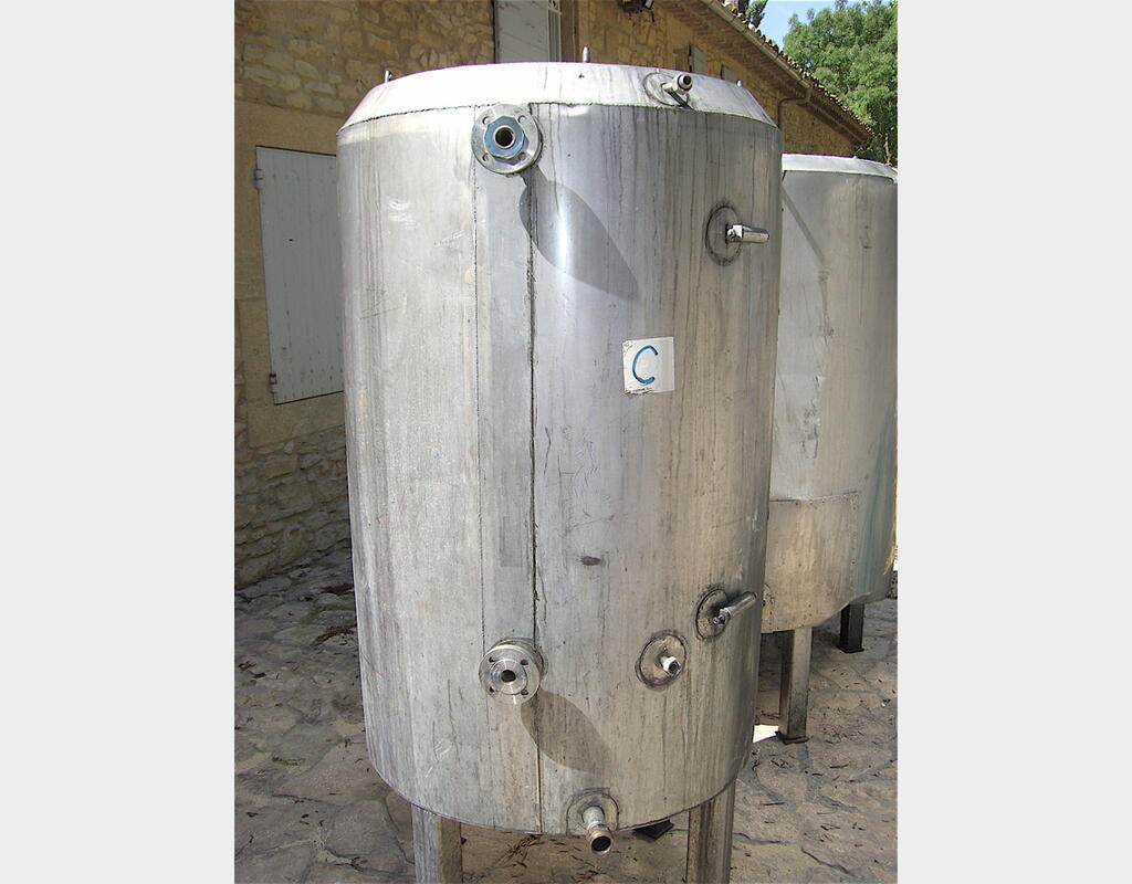 Cuve de stockage, INOX 304L - Cylindrique verticale sur pied