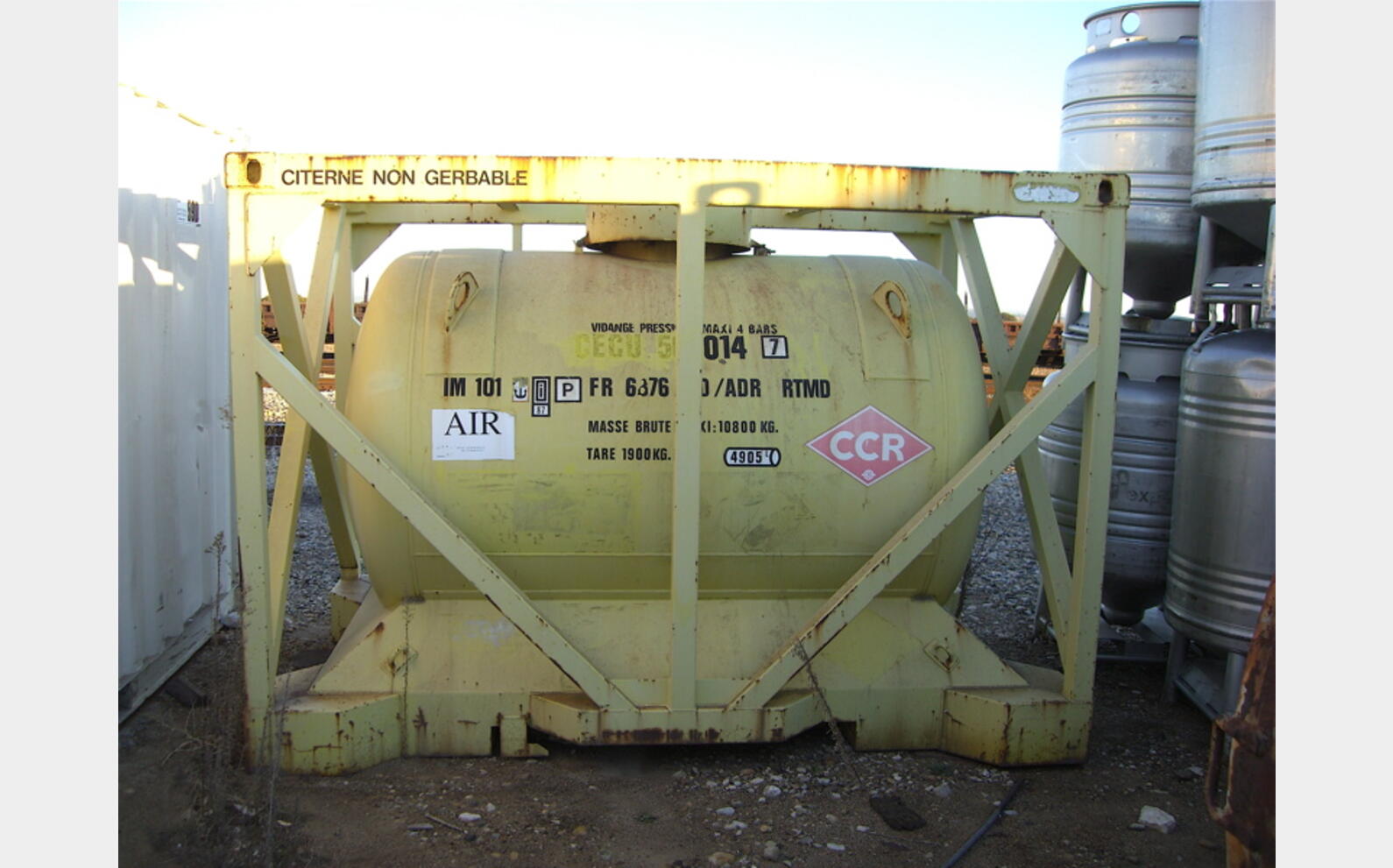 4.905 L 4.905 Litres Chimie, BSI