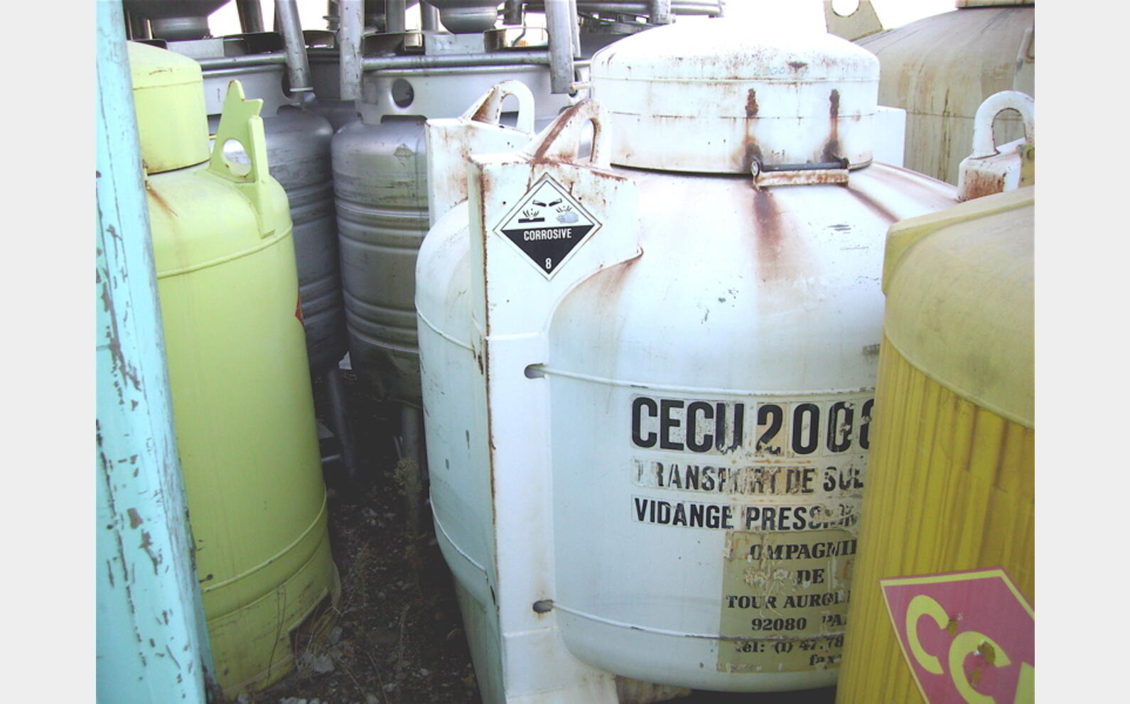 2.041 L 2.041 Litres Chimie, BSI