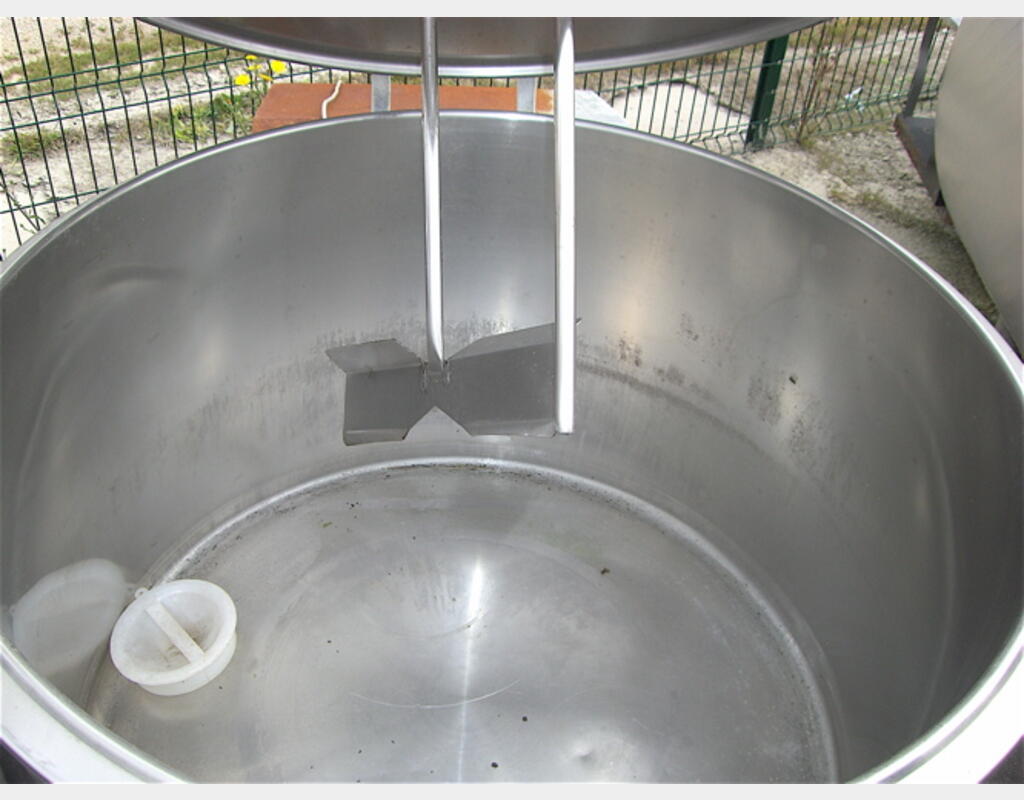 Cuve avec groupe de froid, INOX 304L - Cylindrique verticale sur pied