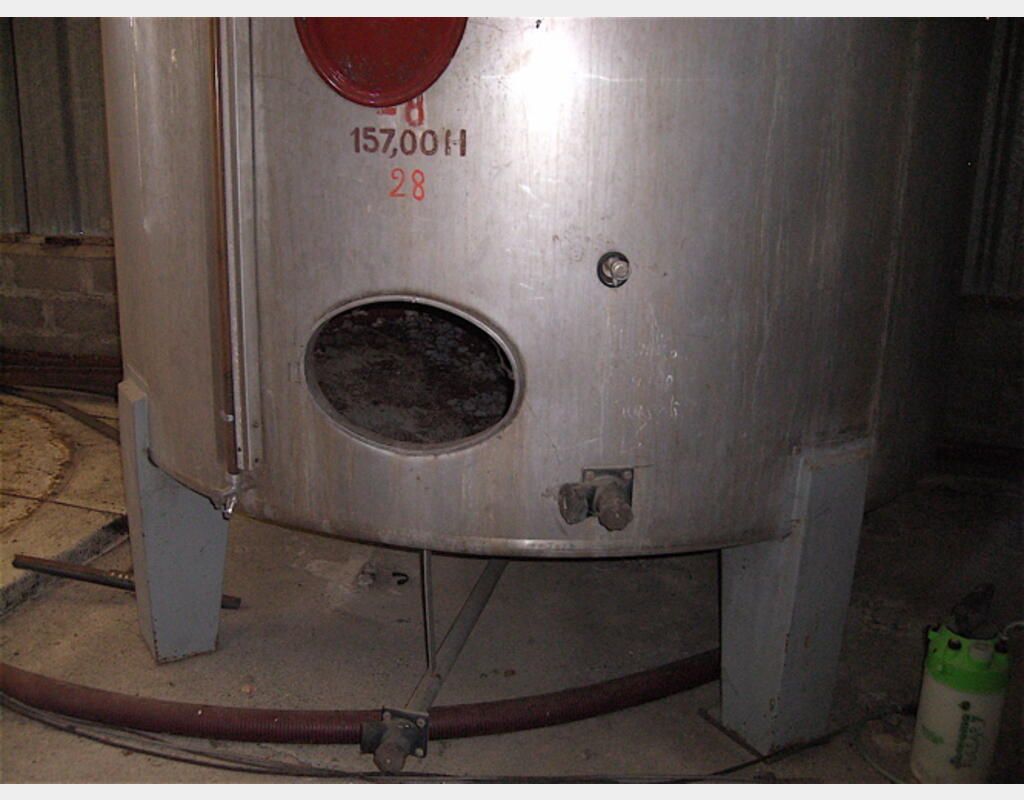 Cuve de stockage, INOX - Cylindrique verticale sur pied