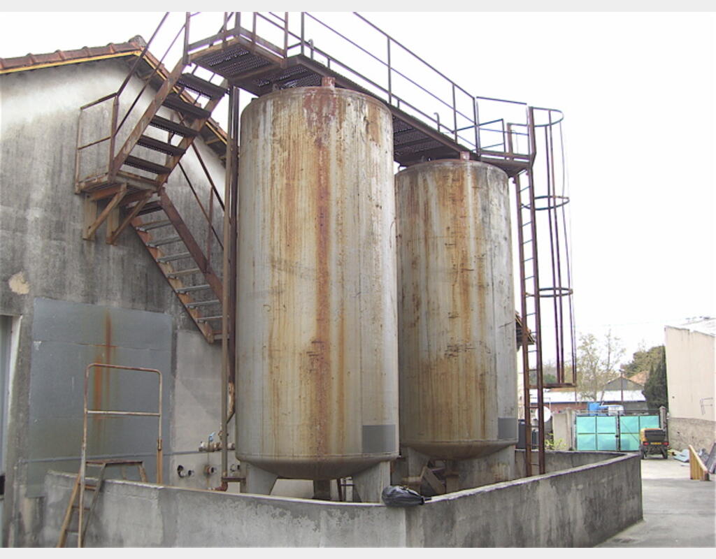 12.000 L 12.000 Litres chimie