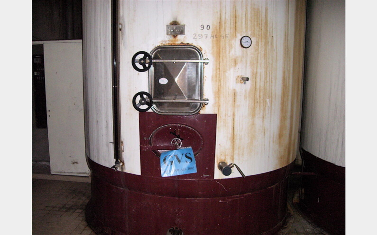 30.000 L 30.000 litres cylindrique verticale sur jupe