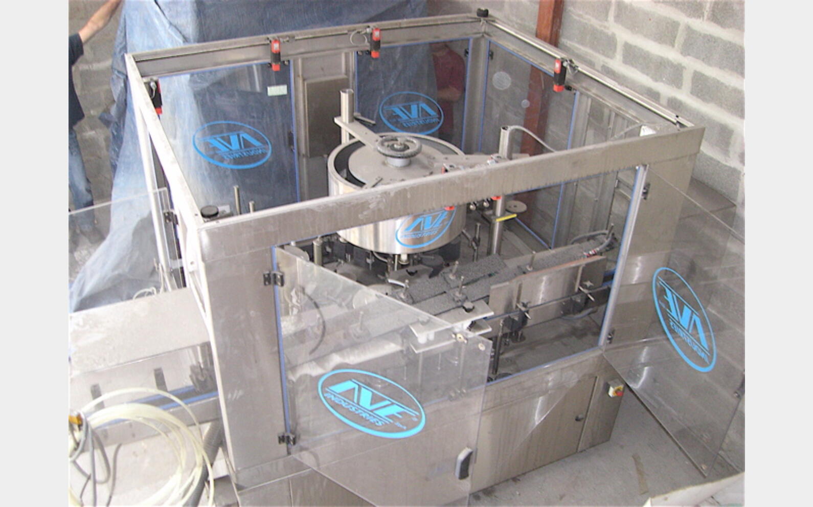 Etiqueteuse AVE 5.000 Bouteilles/H Agroalimentaire, AVE