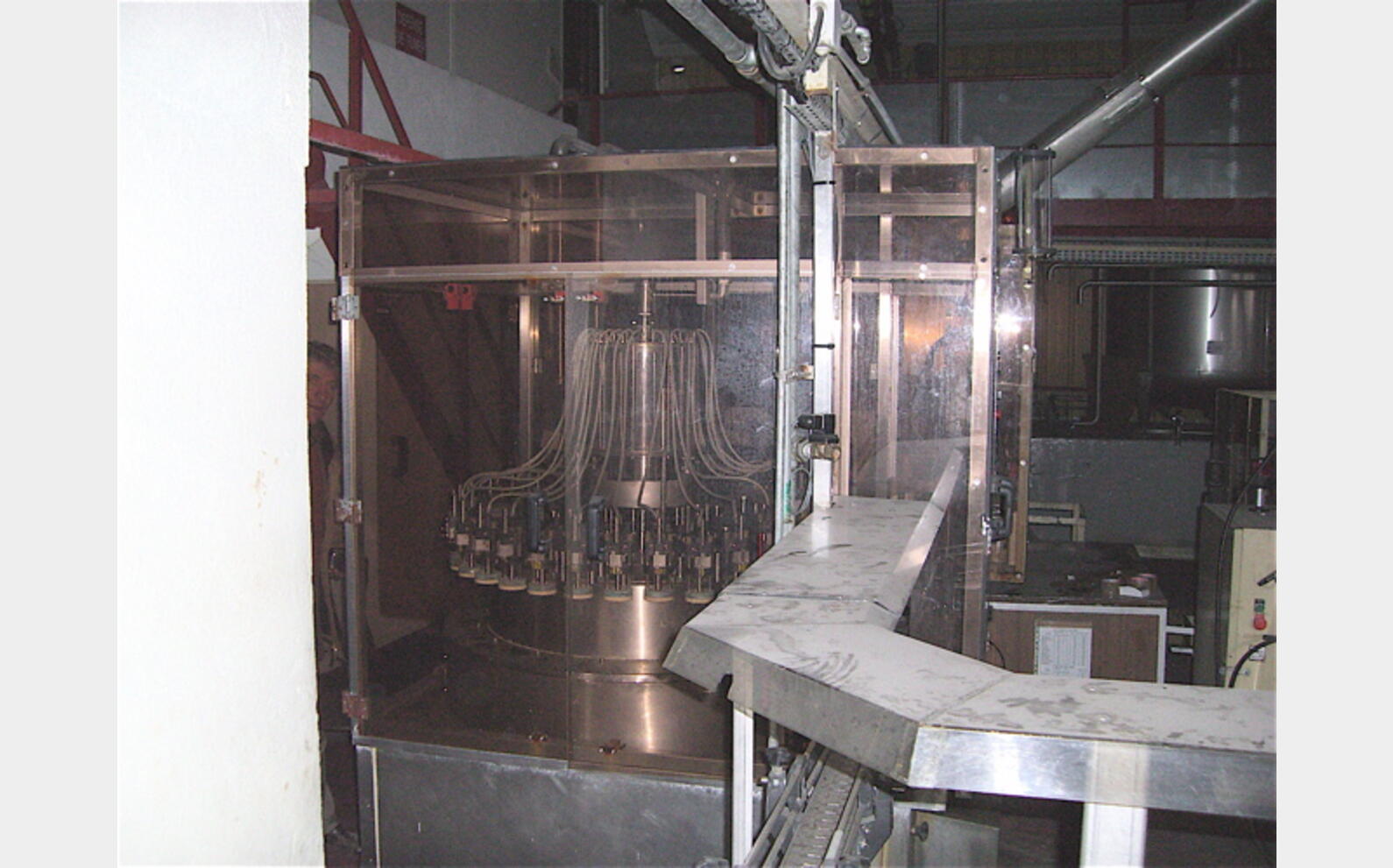 Tireuse Girondine 4.000 Bouteilles/H Agroalimentaire, GIRONDINE