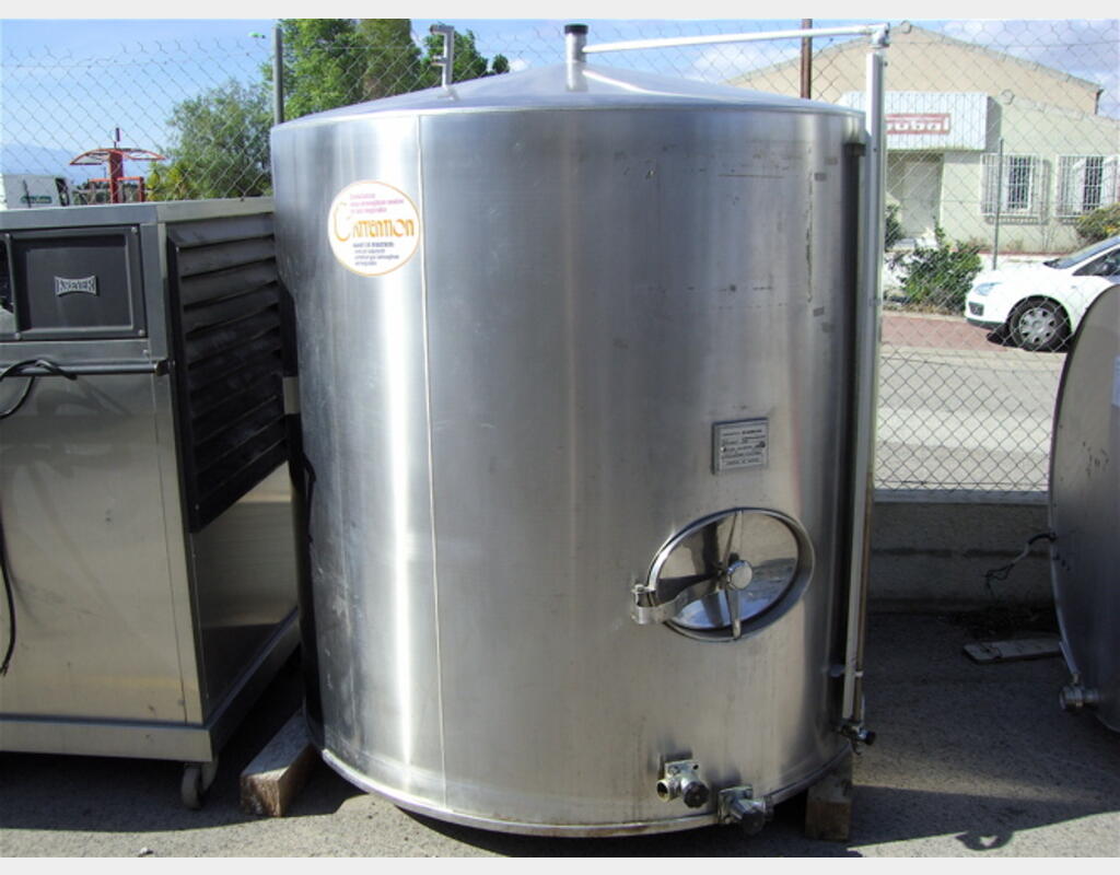 Cuve de stockage , INOX 304 L - Fond conique sur pieds