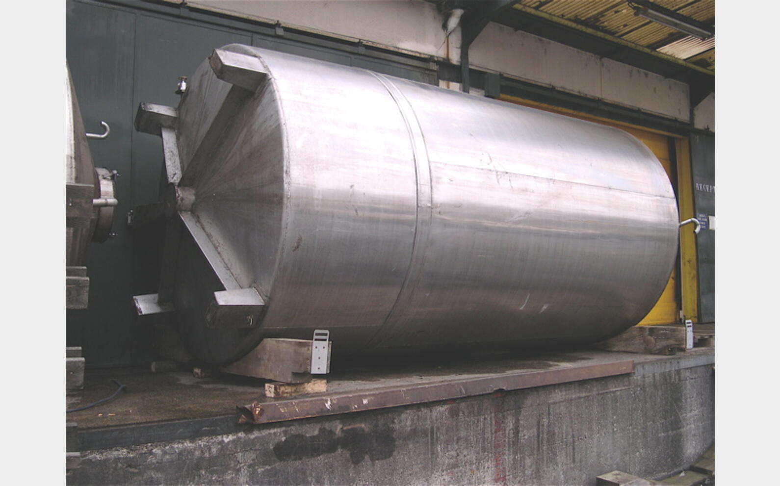 Cuve Inox304L de stockage, occasion 16.500 Litres Agroalimentaire, LAGOUARDE RENE ET FILS