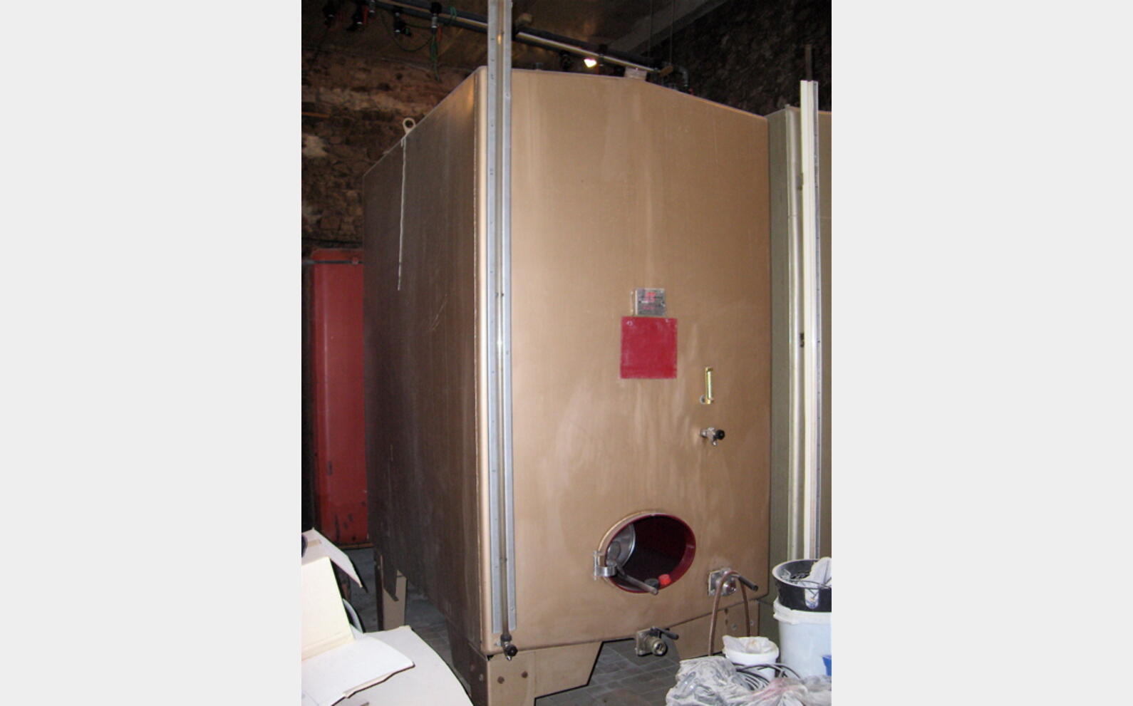 6.300 L 6.300 Litres Agroalimentaire .