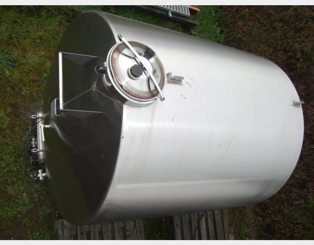 Cuve de stockage, INOX 304L - Cylindrique horizontale sur pied
