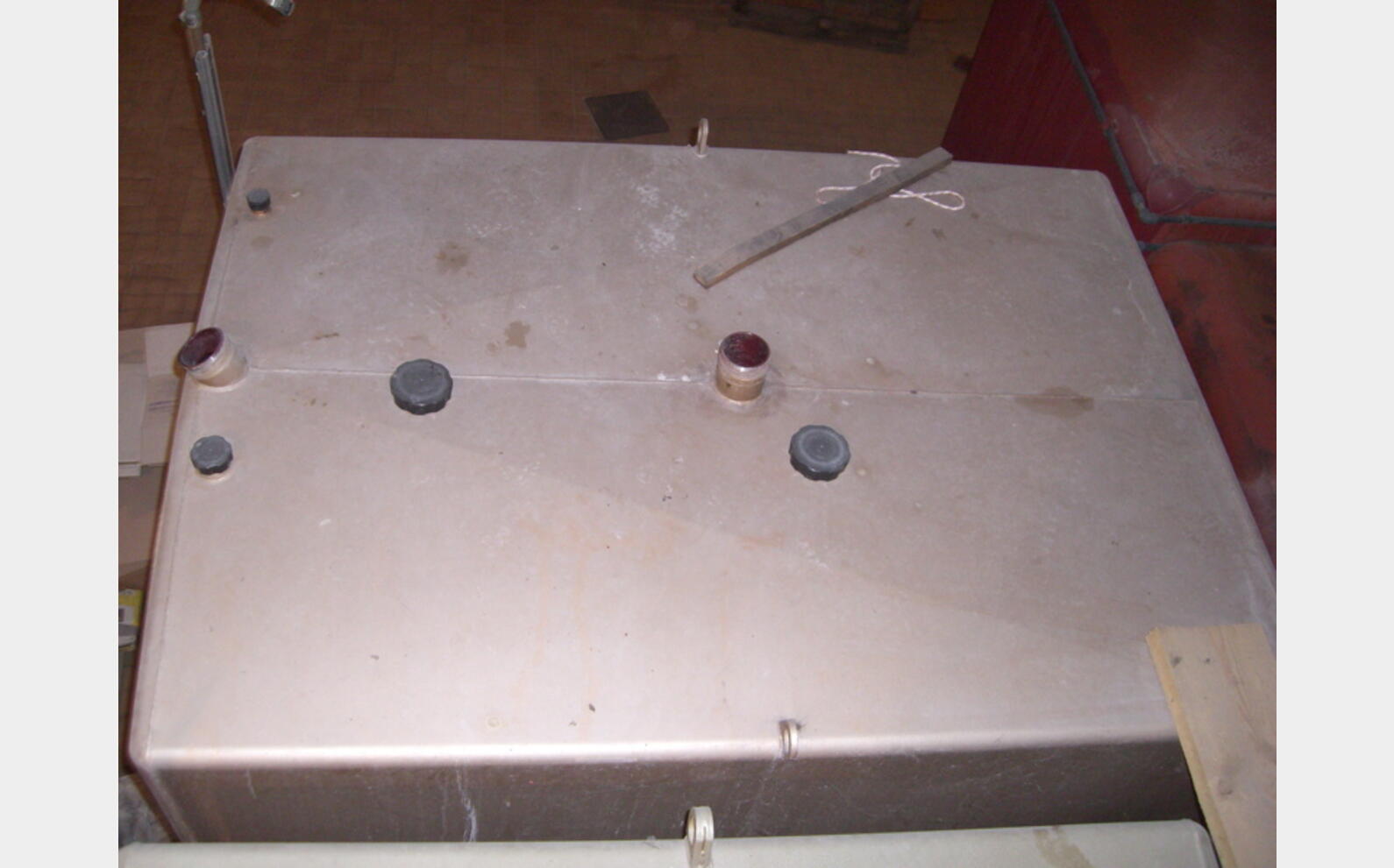 6.300 L 6.300 Litres Agroalimentaire .