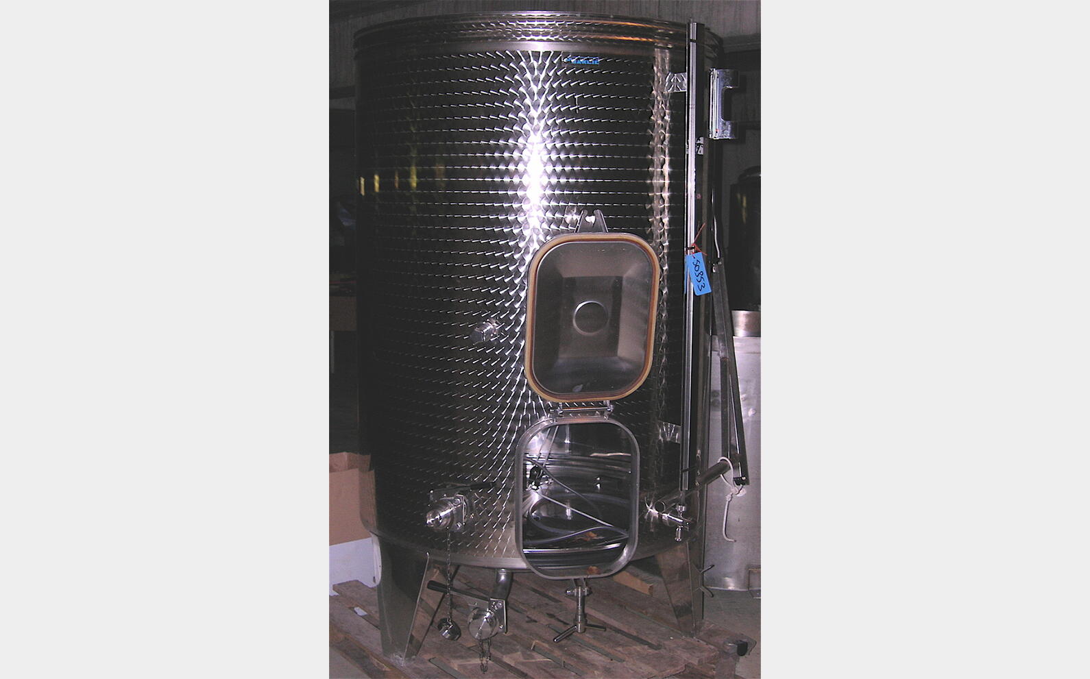 1.400 L 1.400 Litres Vinicole, JAKLIC