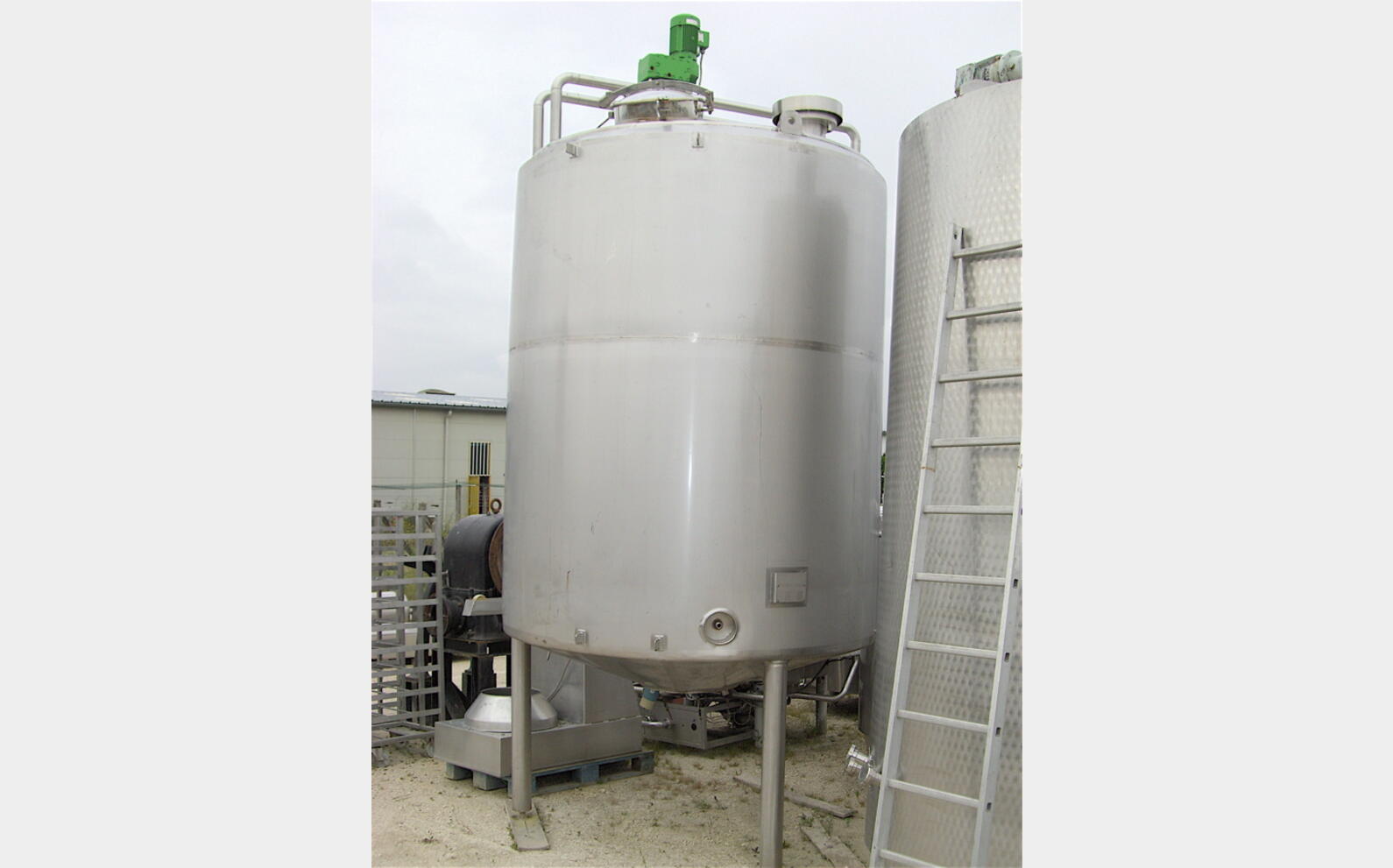 6.700 L 6.700 Litres Agroalimentaire, BLACKWATER