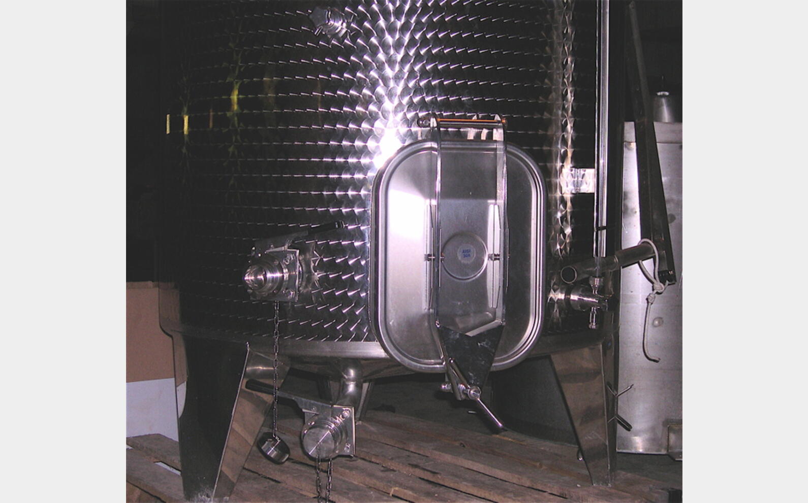1.400 L 1.400 Litres Vinicole, JAKLIC
