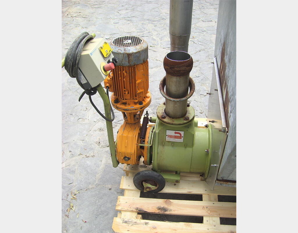 Pompe à Marc de marque PMH - 8 m3/h environ