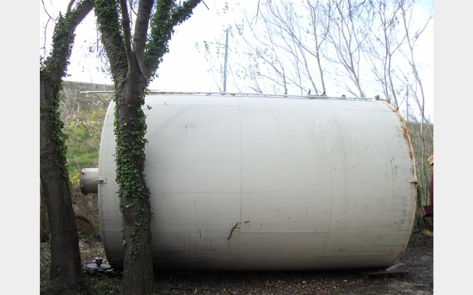 52.000 L 52.000 Litres Vinicole