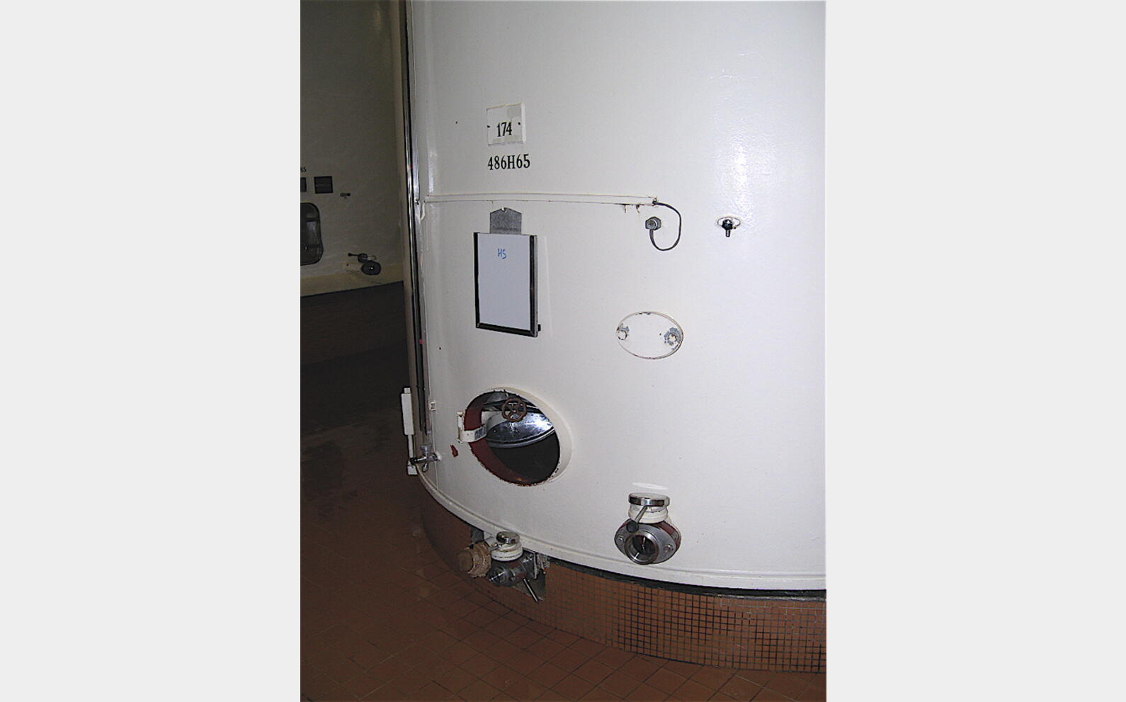48.000 L 48.000 Litres Agroalimentaire, BRAUTHITE