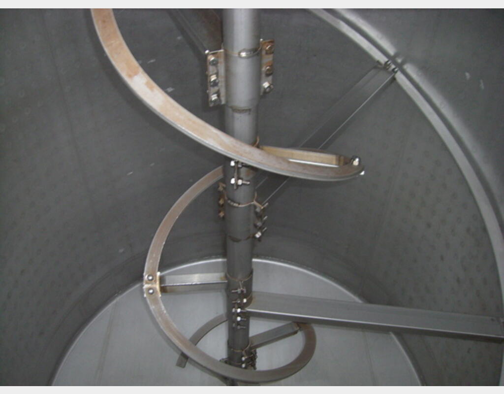 Cuve de stockage, INOX 304L - Cylindrique horizontale sur pied