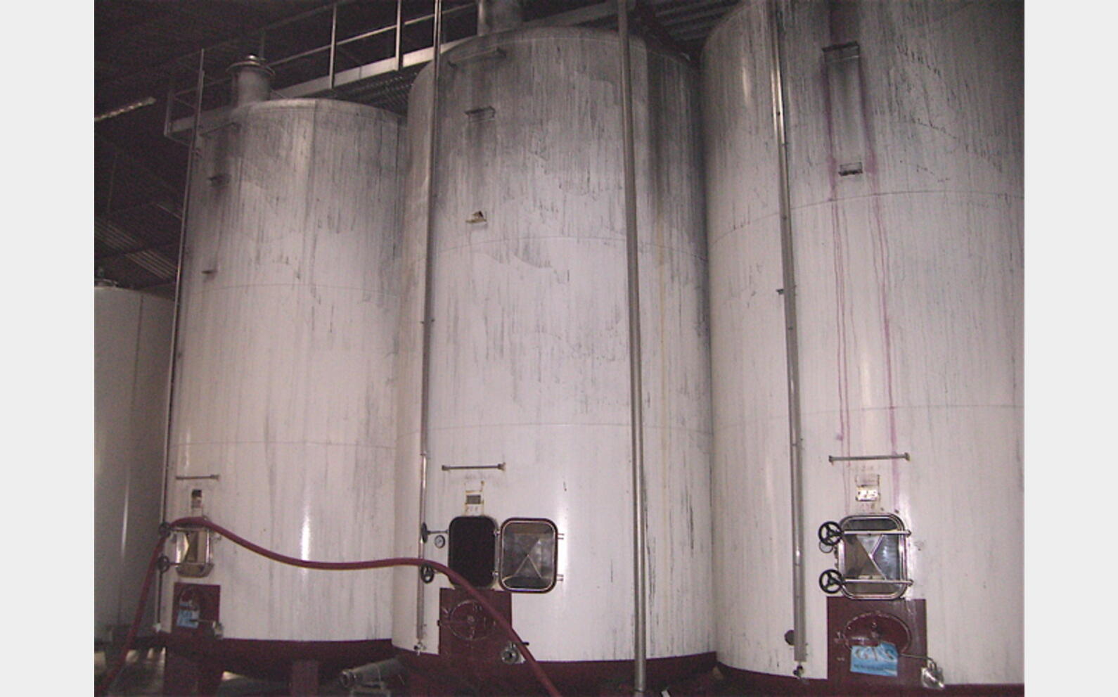 Cuve de stockage, ACIER EPOXY - Cylindrique verticale sur pied