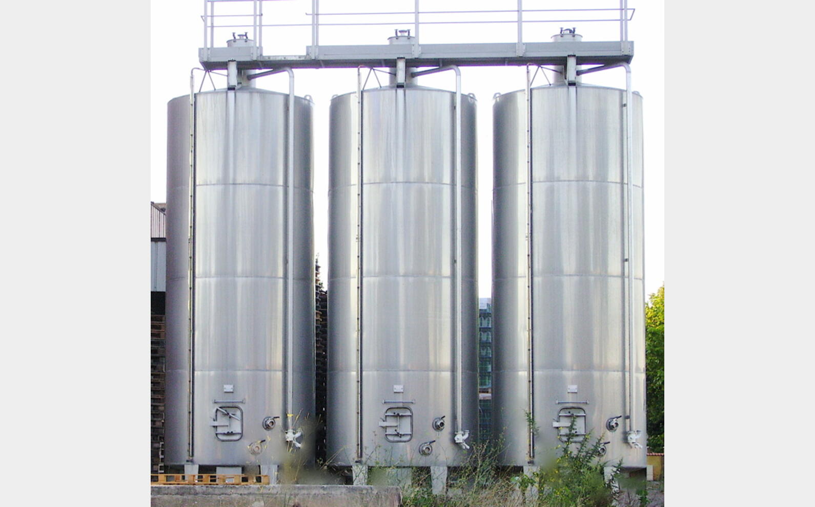 30.000 L 30.000 Litres Vinicole, CSC