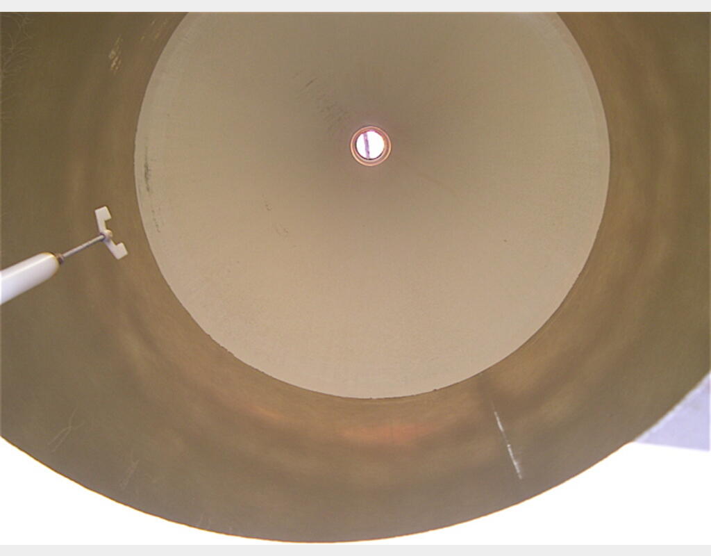 Silo, POLYESTER - Cylindrique verticale sur pied