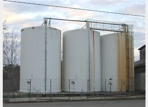 150.000 L 150.000 Litres Vinicole