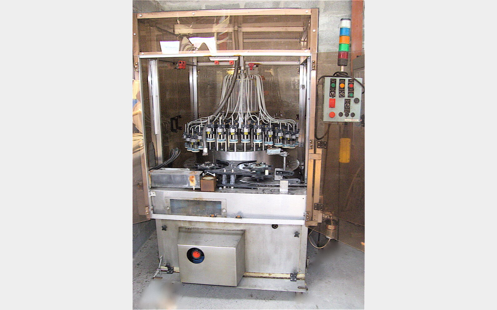 Tireuse Girondine 4.000 Bouteilles/H Agroalimentaire, GIRONDINE