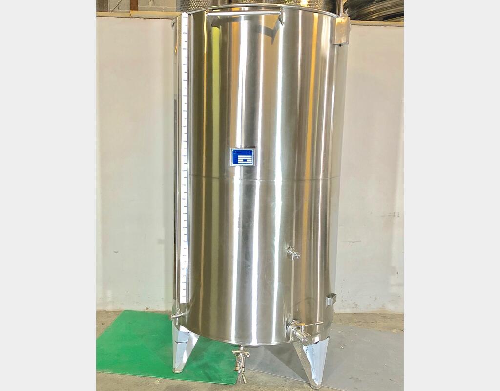 304 stainless steel tank - Model SPABP2150 - Curved bottom - Floating hat