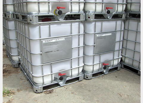 Conteneur plastique d'occasion - Parallélépipédique sur chassis