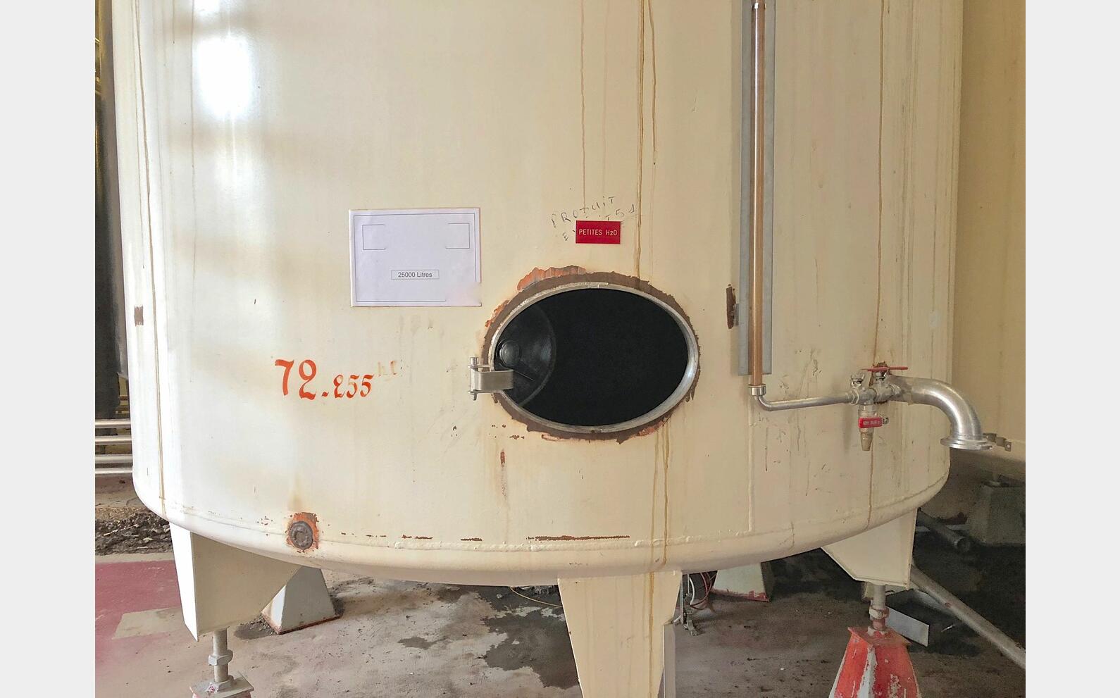 Cuve acier revetu