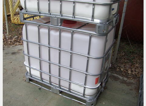 Conteneur plastique 700 L - parallélépipèdique