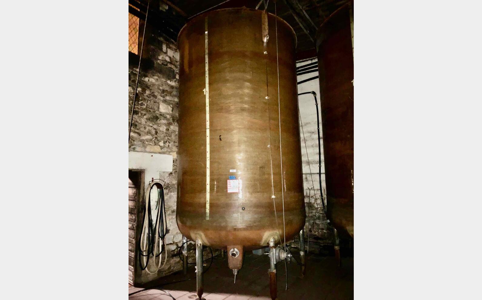 Fiber tank - Floating hat 150 HL (15 000 litres)
