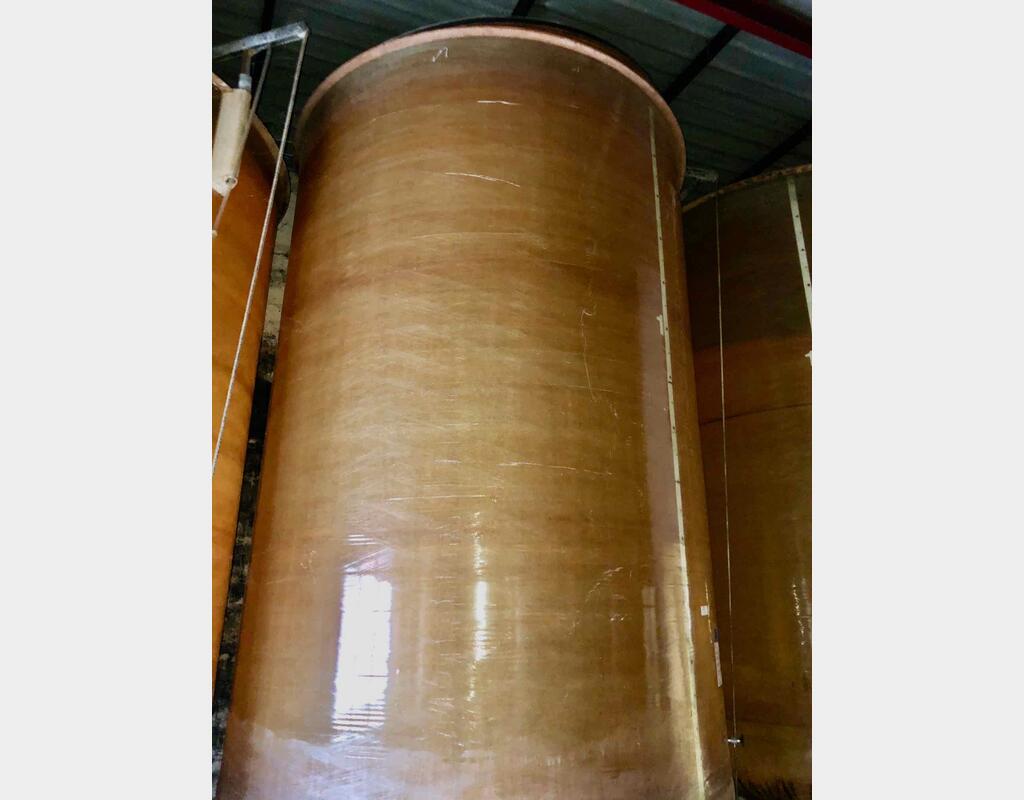 Fiberglass tank - Floating cap