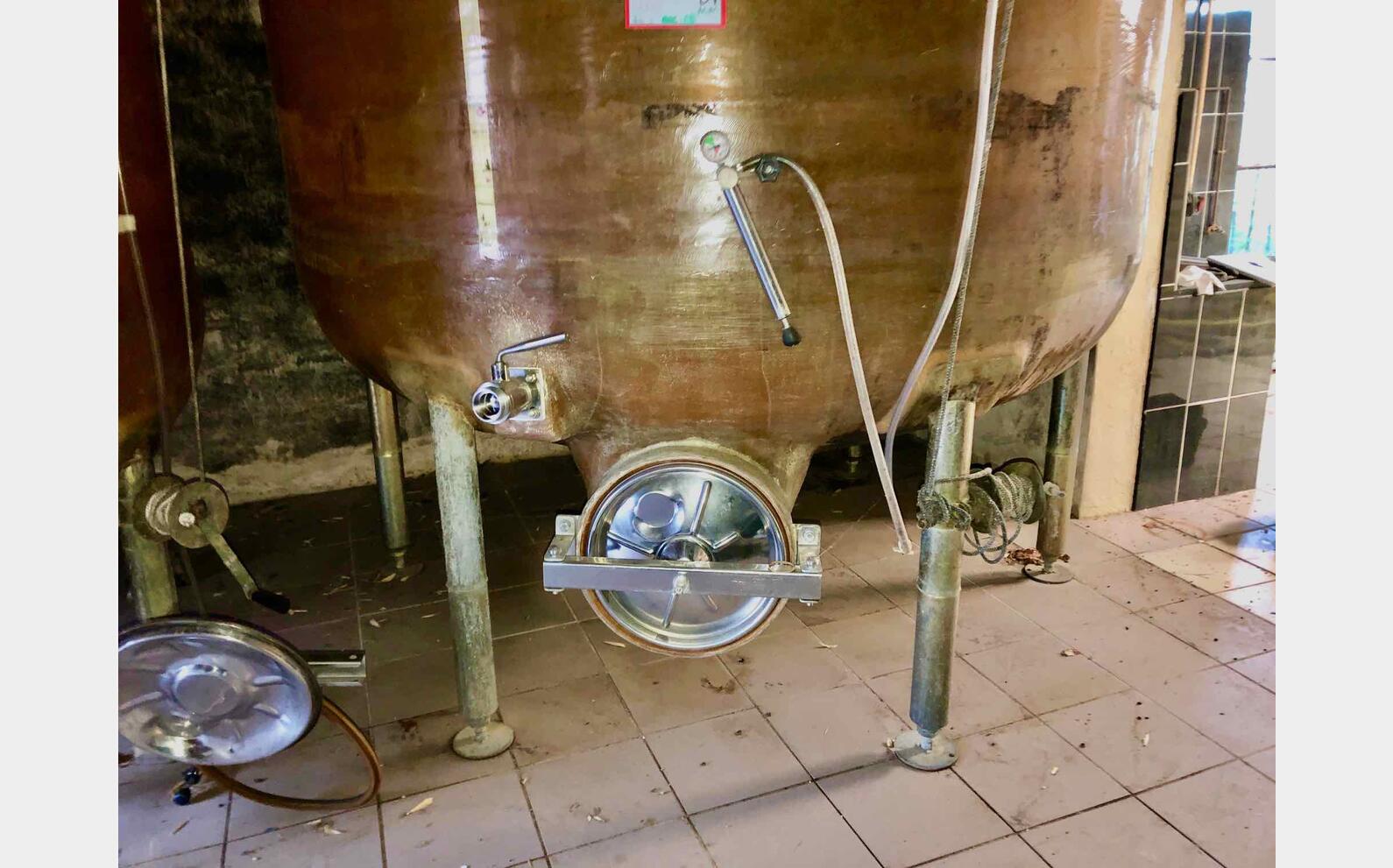 Fiber tank - Floating hat 150 HL (15 000 liters)