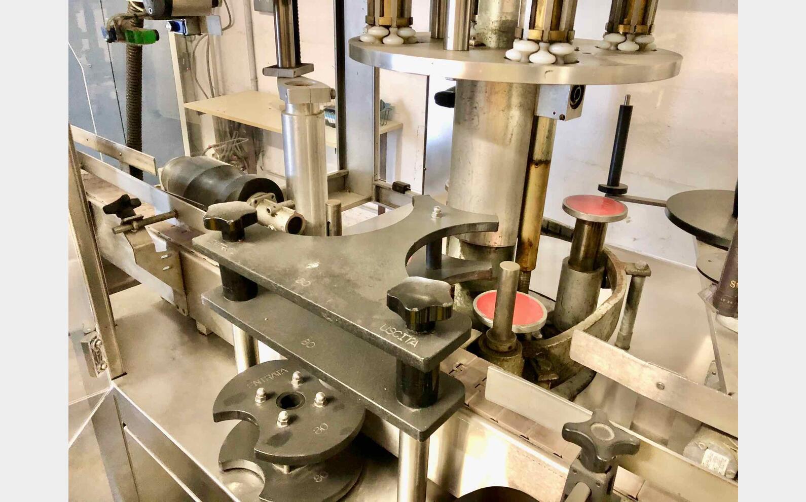 2 station pressure sensitive labeller ENOS GAMMA