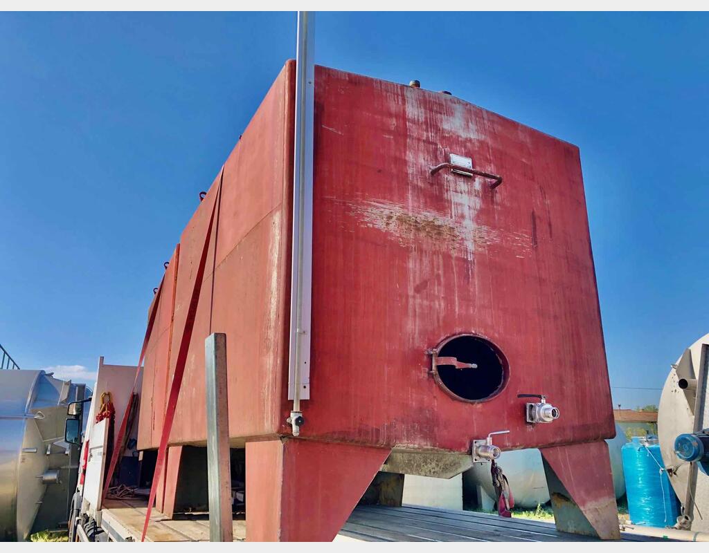 Cuve acier rev&ecirc;tu 100 HL (10 000 litres)