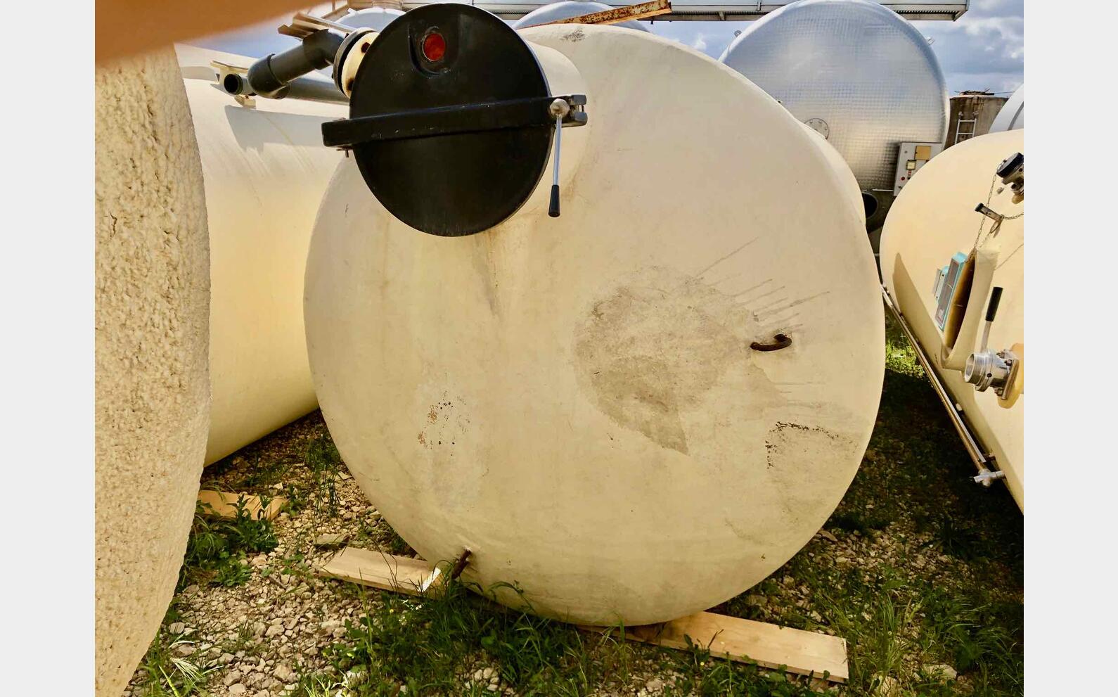 Cylindrical fiber tank 150 HL (15000 liters)