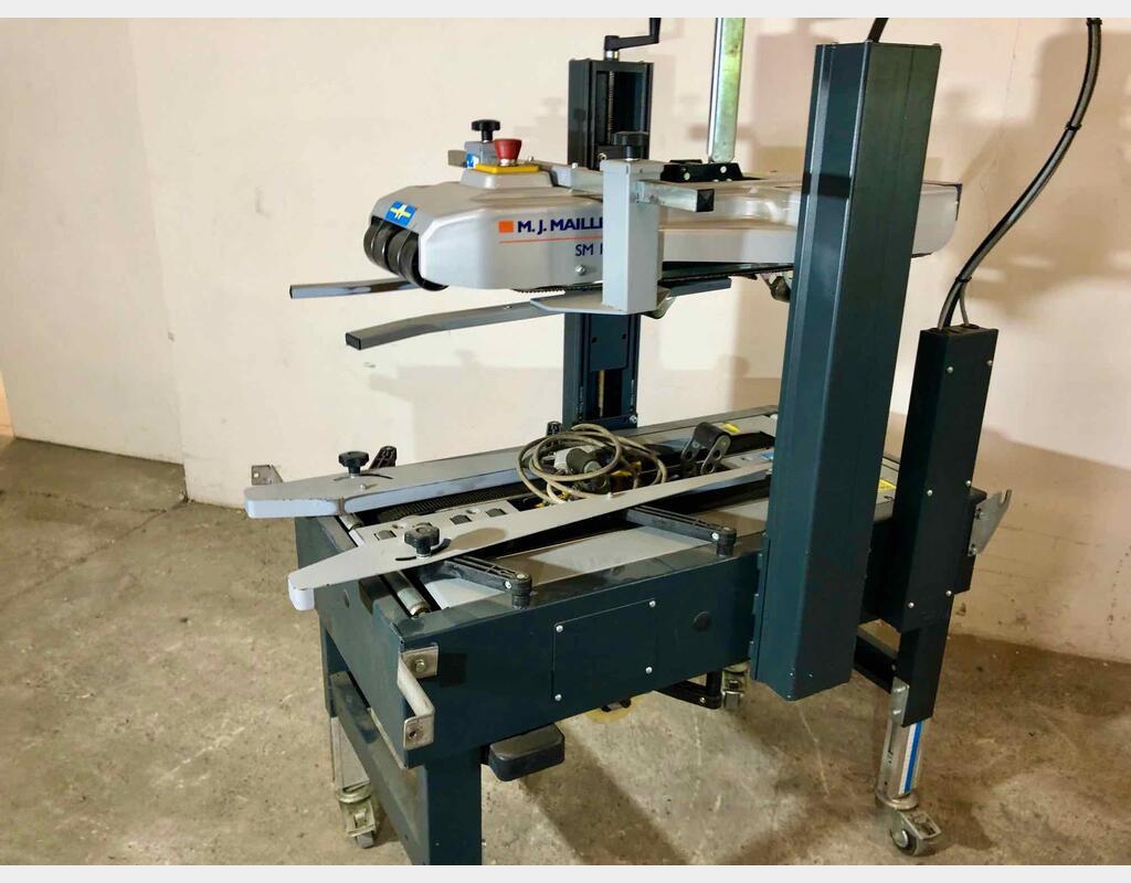 Taping machine