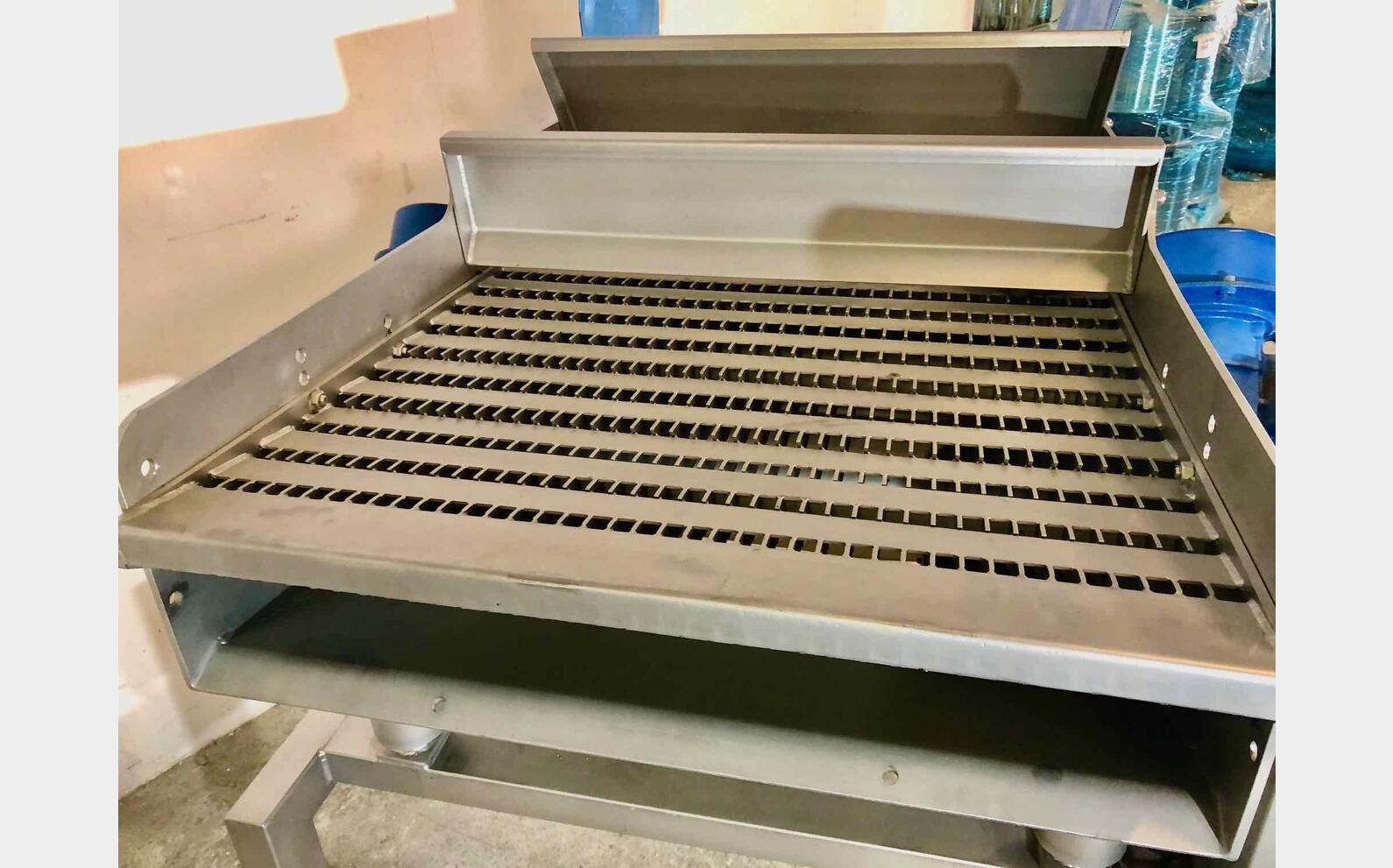 Table de tri automatique 15 T/h ENOVENATA