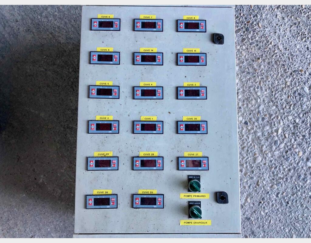 Control cabinet