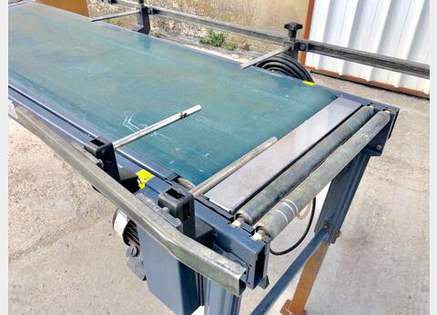 Table conveyor