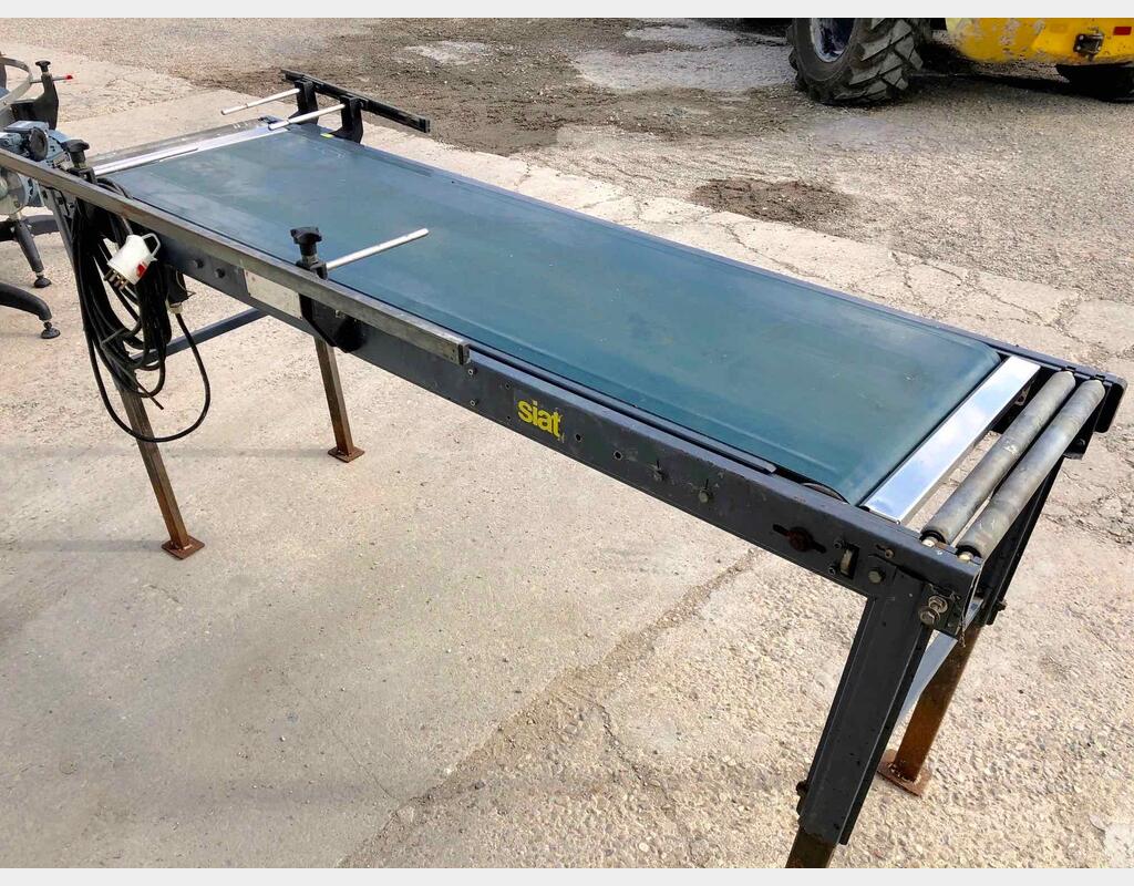 Table conveyor