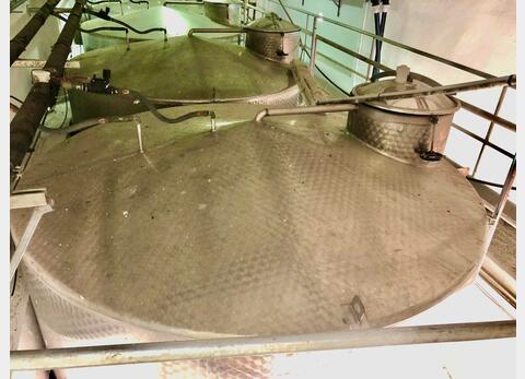 Stainless steel tank - On feet 150 HL (15 000 liters)
