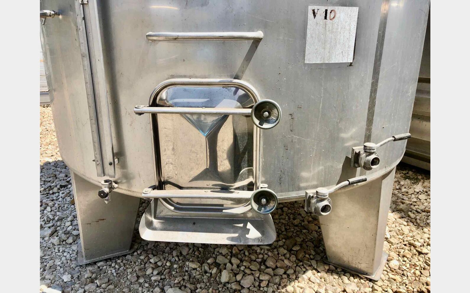 Cuve inox - Ferm&eacute;e 104 HL (10 400 Litres)