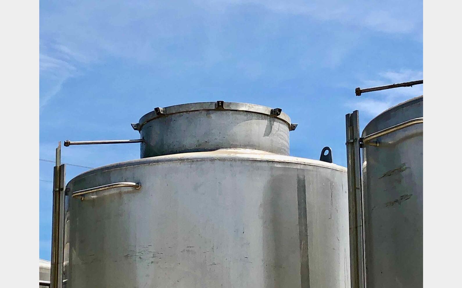 Stainless steel tank - Closed 51 HL (5 100 liters)