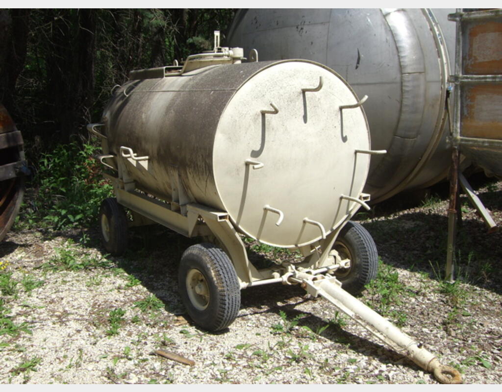 Citerne horizontale de 4000 litres ALU - Chassis mobile sur 4 roues