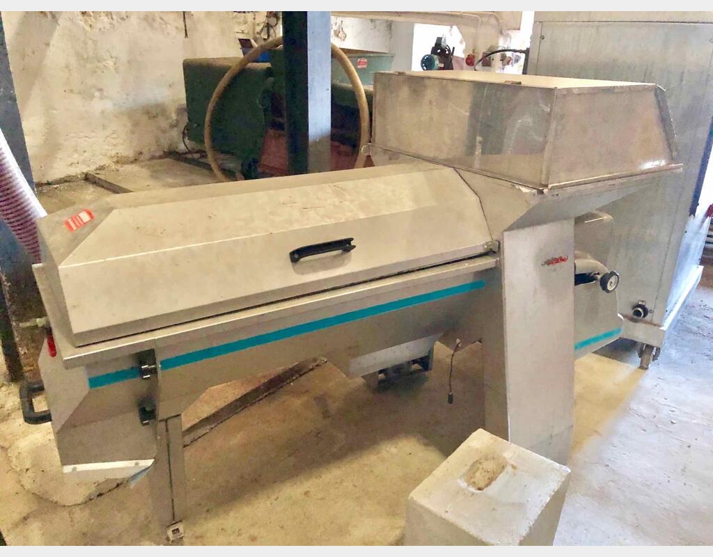 Egrappoir 5 &agrave; 15 T/h PERA