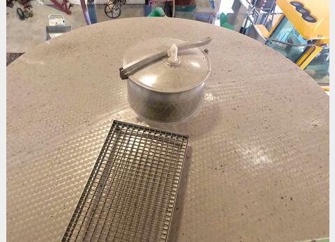Cuve inox 304 - Fond conique 250 HL (25 000 litres)