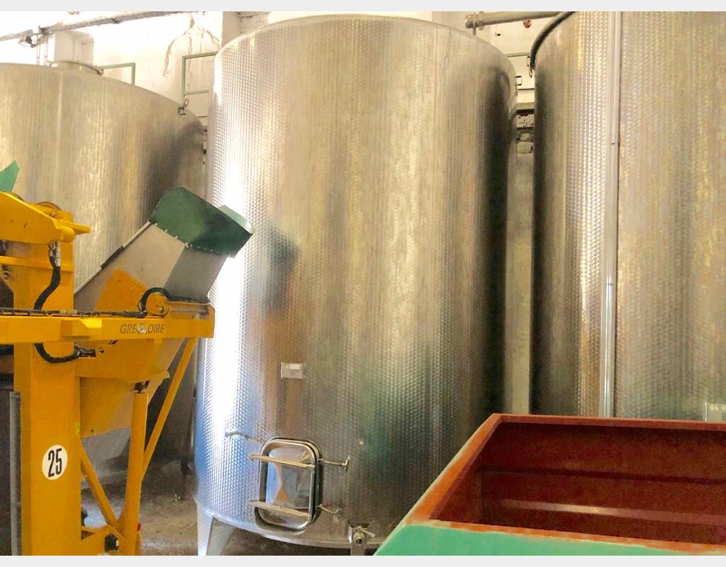 Cuve inox 304 - Fond conique 250 HL (25 000 litres)