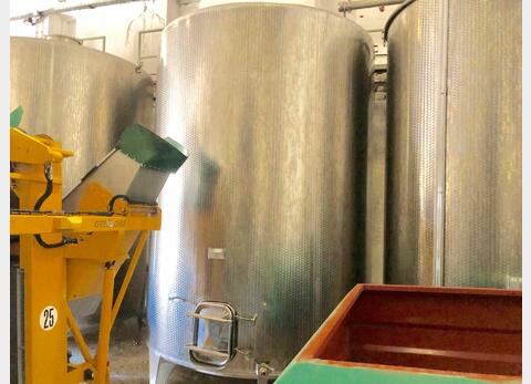 Stainless steel tank 304 - Conical bottom  250 HL (25 000 liters)