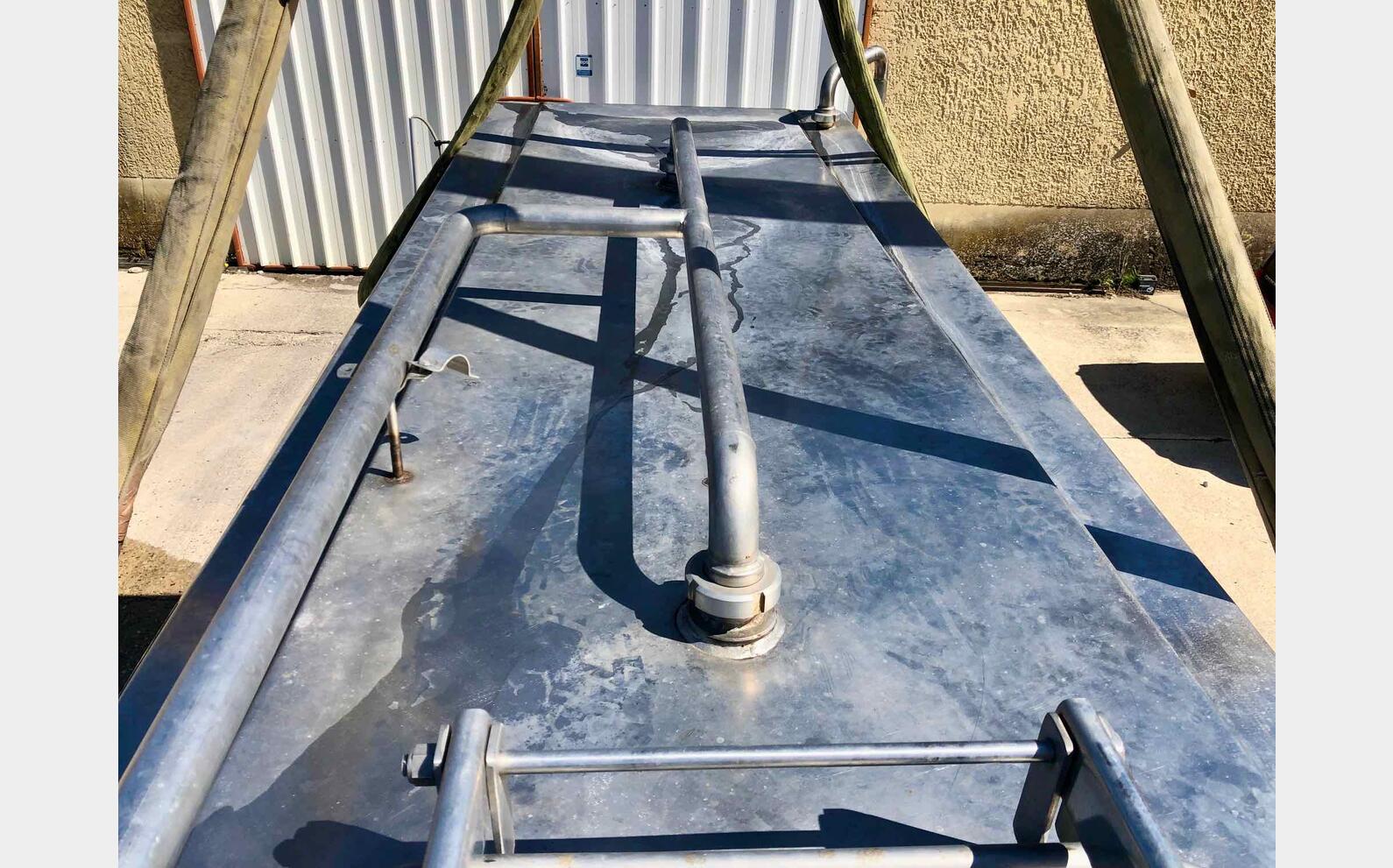 Rectangular stainless steel tank 80 HL (8 000 liters) AMOS